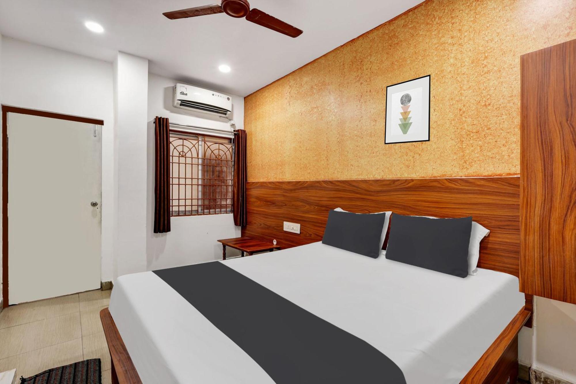 Hotel O Gangothri Lodge Visakhapatnam Extérieur photo